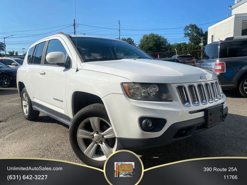 Used 2014 Jeep Compass Latitude AWD/4WD image 1