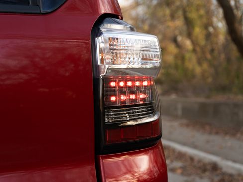 Used 2016 Toyota 4Runner Limited image 13