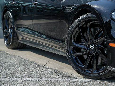 New 2025 Bentley Flying Spur Plug-In Hybrid image 6