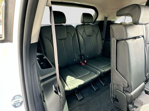 Certified 2025 Kia Sorento S w/ Panoramic Sunroof Package image 27