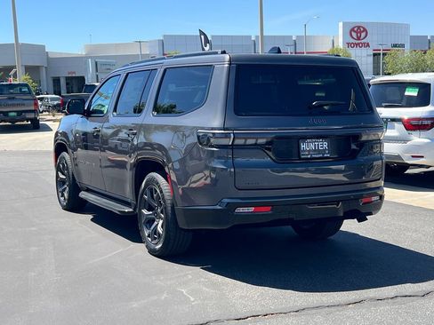 New 2026 Jeep Grand Wagoneer Limited AWD/4WD image 4