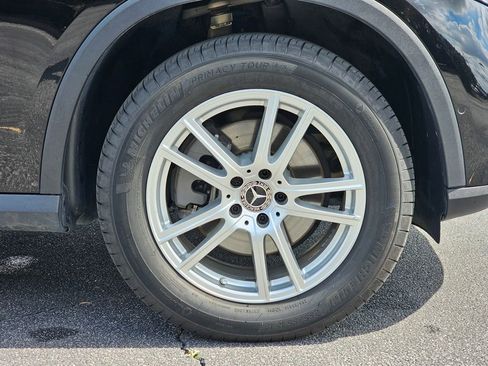 Used 2023 Mercedes-Benz GLC 300 4MATIC image 13