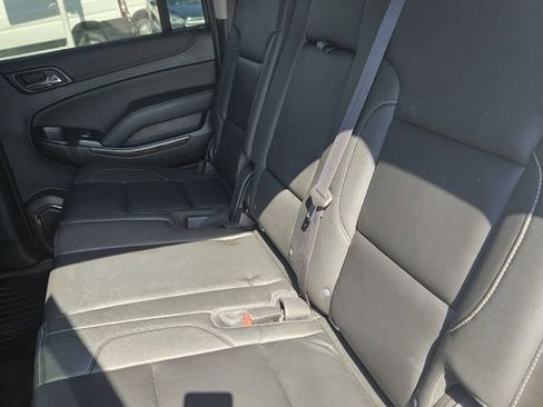 Used 2019 Chevrolet Suburban LT image 16