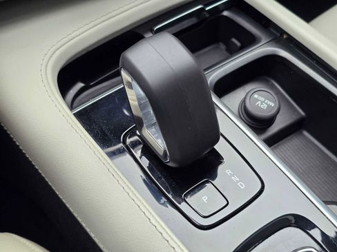 Certified 2024 Volvo XC90 T8 Plus w/ Protection Package Premier image 35