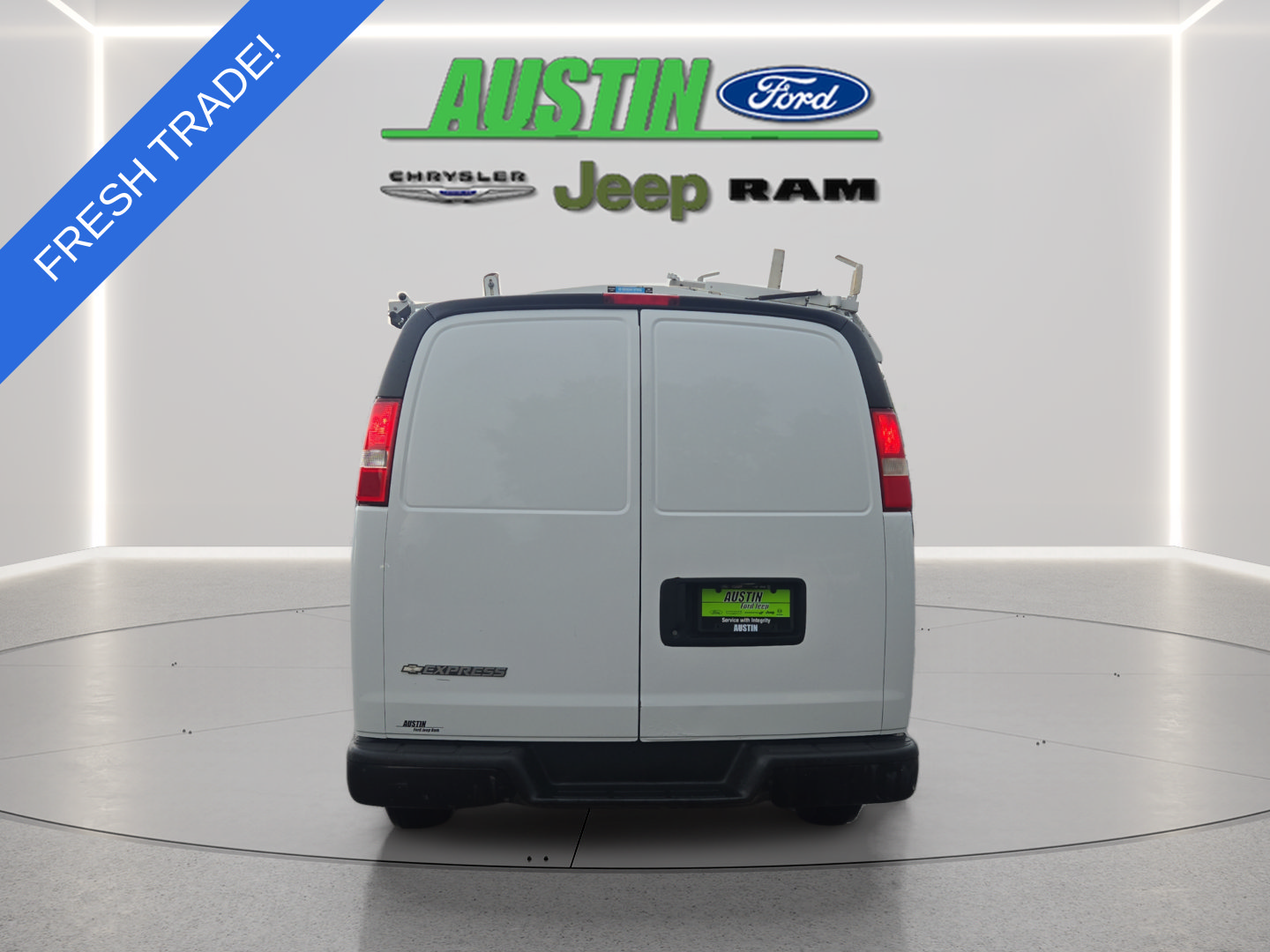 Used 2012 Chevrolet Express 2500 RWD image 4