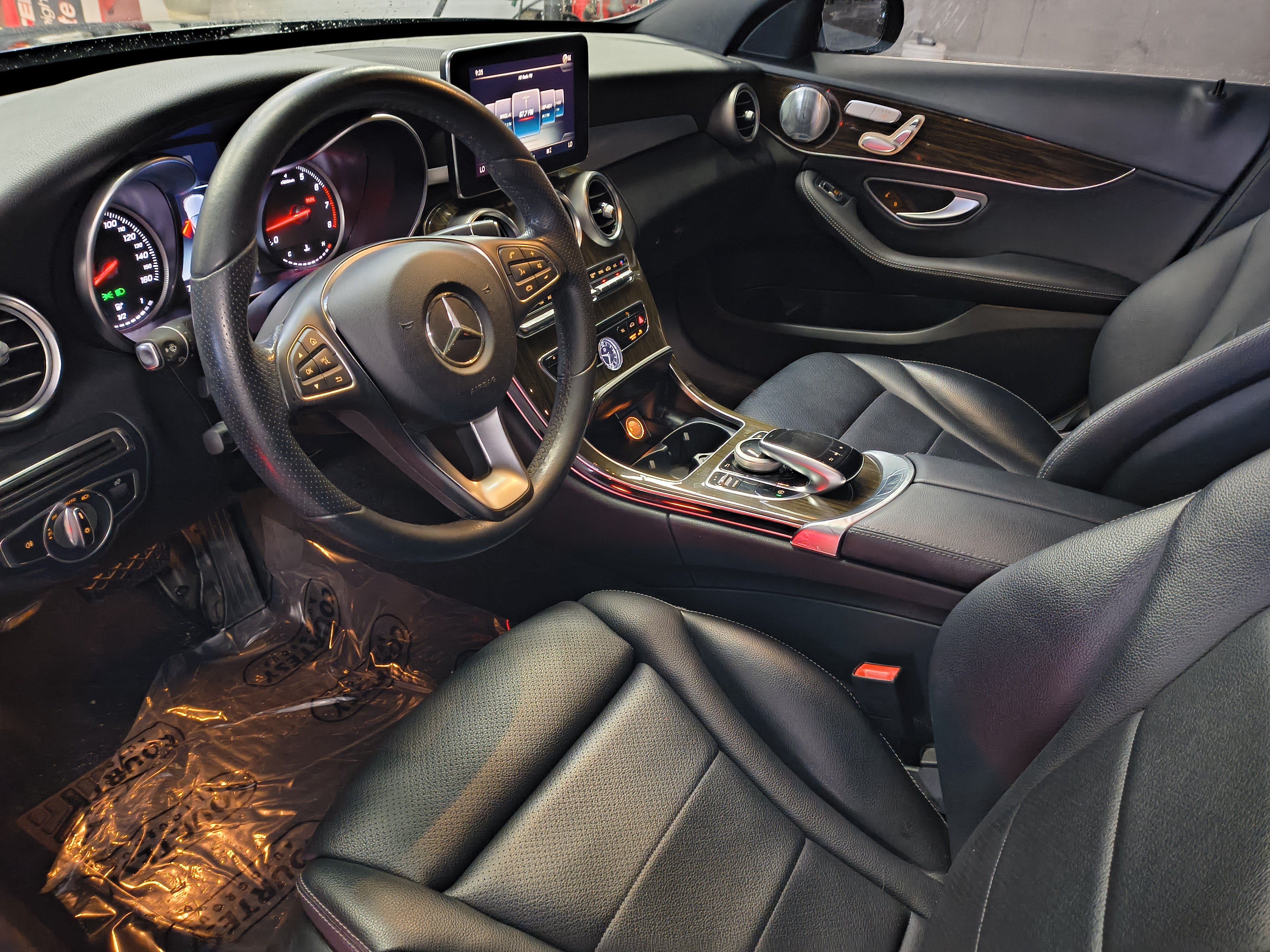 Used 2018 Mercedes-Benz C 300 Sedan image 20