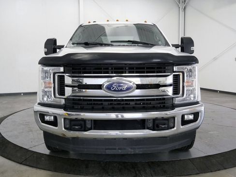 Used 2019 Ford F350 XLT w/ XLT Value Package AWD/4WD image 2