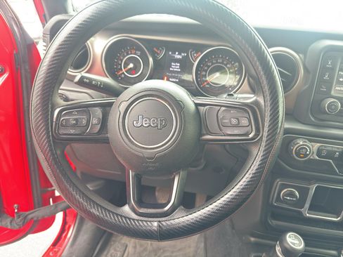 Used 2019 Jeep Wrangler Unlimited Sport AWD/4WD image 15