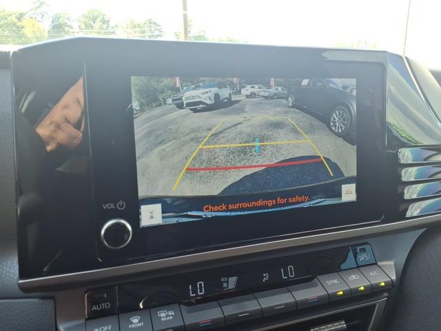 Used 2025 Toyota Camry LE w/ Convenience Package FWD image 18