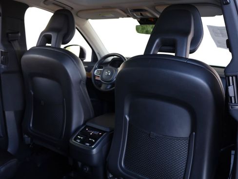 Used 2021 Volvo XC90 T6 Momentum w/ Protection Package Premier AWD/4WD image 30