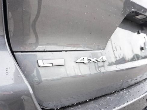 Used 2022 Jeep Grand Cherokee L Limited AWD/4WD image 5
