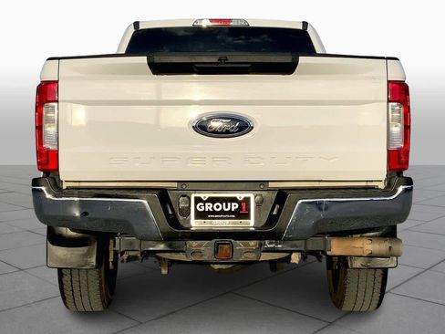 Used 2018 Ford F250 XLT w/ Snow Plow Prep Package image 4