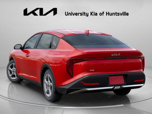 New 2025 Kia K4 FWD image 5