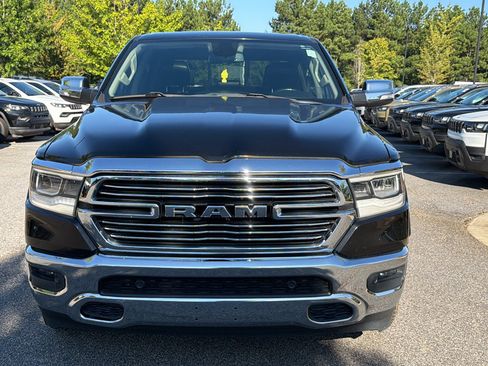 Used 2019 RAM 1500 Laramie AWD/4WD image 3