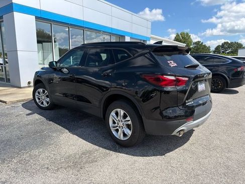 Used 2020 Chevrolet Blazer LT FWD image 3