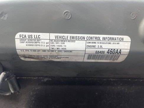 Used 2019 Jeep Wrangler Unlimited Sahara AWD/4WD image 27