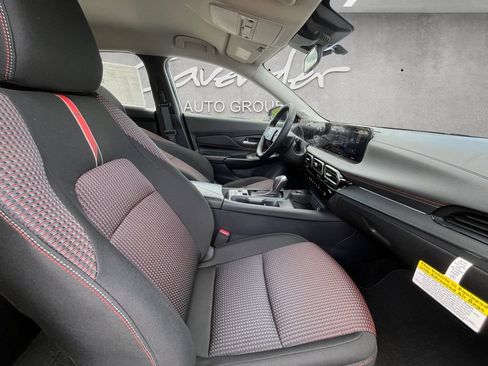 New 2026 Nissan Sentra SR FWD image 25