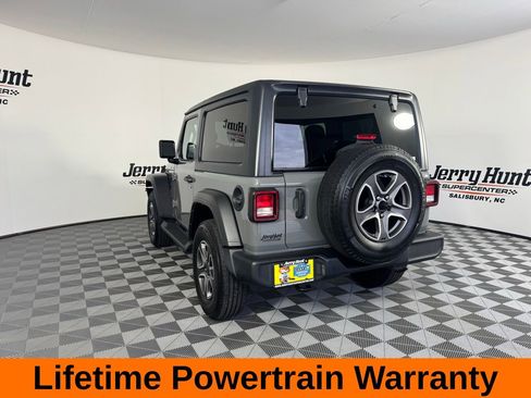 Used 2021 Jeep Wrangler Sport image 9
