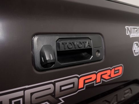 Used 2018 Toyota Tacoma TRD Pro AWD/4WD image 48