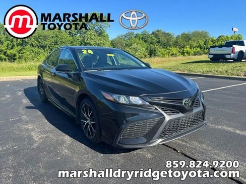 Certified 2024 Toyota Camry SE FWD image 1