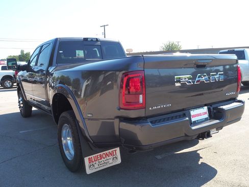 New 2026 RAM 3500 Limited image 9