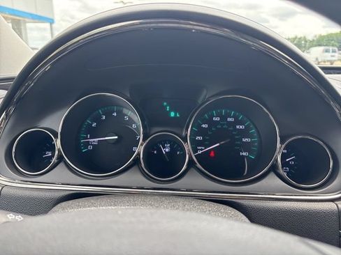 Used 2017 Buick Enclave Premium AWD/4WD image 31