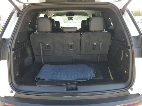 Used 2024 GMC Acadia Elevation AWD/4WD image 35