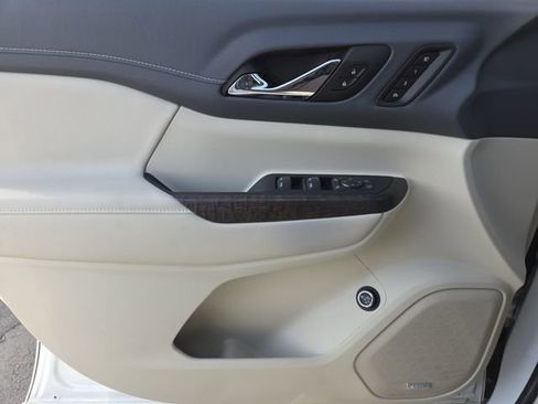 Certified 2023 GMC Acadia Denali w/ Denali Ultimate Package image 36