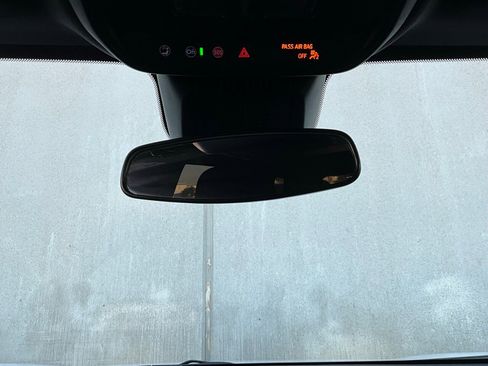 Used 2025 Chevrolet Equinox LT image 17