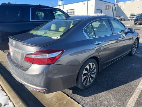 Used 2017 Honda Accord EX-L image 4