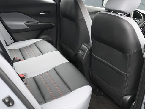 Used 2024 Nissan Kicks SR w/ SR Premium Package FWD image 10