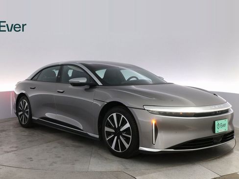 Used 2022 Lucid Air Grand Touring image 4
