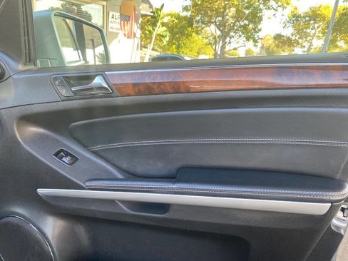 Used 2012 Mercedes-Benz GL 450 4MATIC image 53