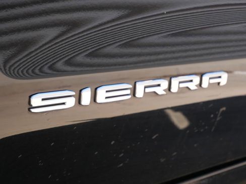 Used 2025 GMC Sierra 1500 SLT AWD/4WD image 33