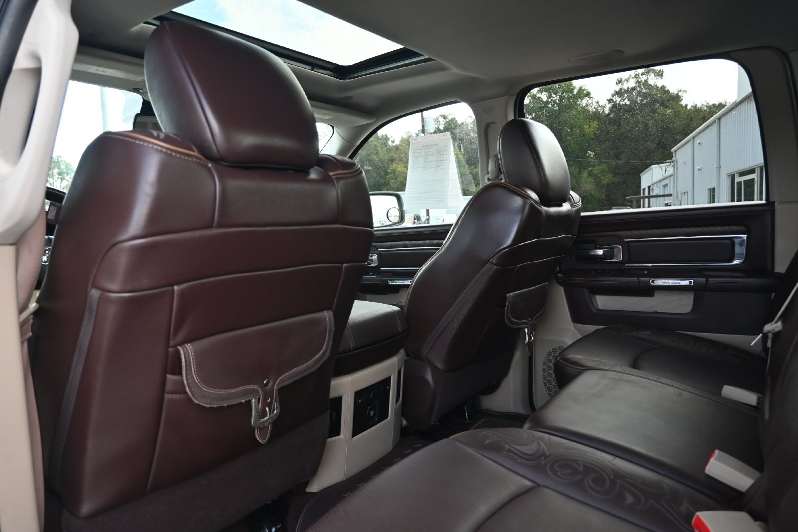 Used 2017 RAM 1500 Laramie Longhorn RWD image 27