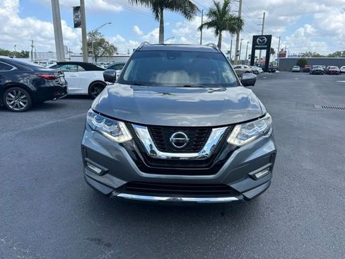 Used 2020 Nissan Rogue SL w/ Premium Package image 2