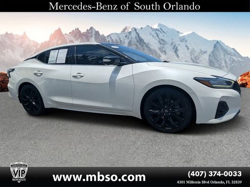 Used 2023 Nissan Maxima SR w/ Sport Mat Group FWD image 19