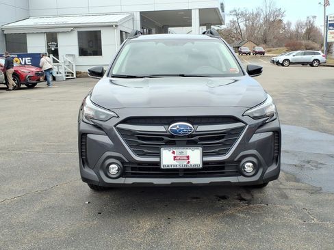 Certified 2025 Subaru Outback Premium image 2