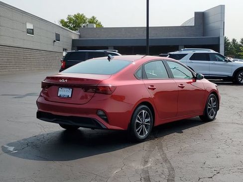 Used 2024 Kia Forte LXS w/ LXS Technology Package FWD image 3