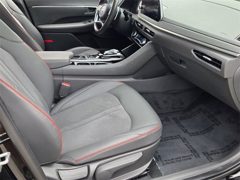 Used 2022 Hyundai Sonata SEL Plus image 16