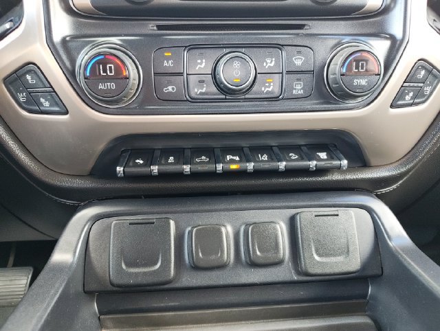 Used 2015 GMC Sierra 3500 Denali w/ Duramax Plus Package AWD/4WD image 27
