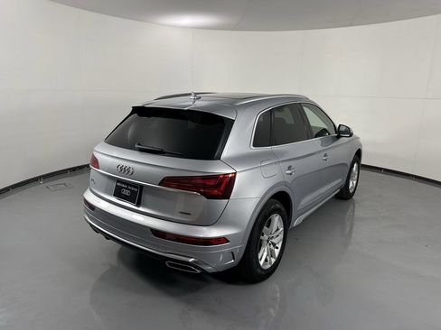 Used 2023 Audi Q5 2.0T Premium w/ Convenience Package image 37