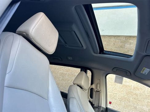 Used 2022 Honda Odyssey Touring image 18