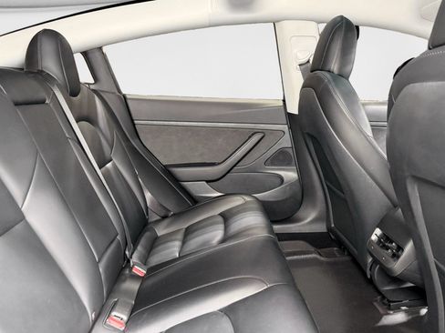 Used 2021 Tesla Model 3 Standard Range Plus RWD image 18
