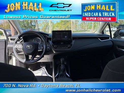 Used 2021 Toyota Corolla LE w/ LE Convenience Package image 21