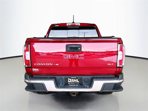 Used 2018 GMC Canyon SLT w/ Driver Alert Package image 4