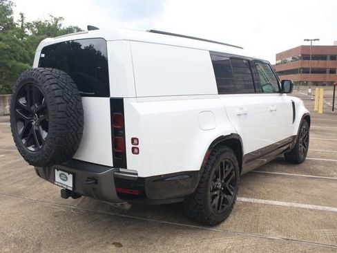 Used 2024 Land Rover Defender 130 Outbound image 2