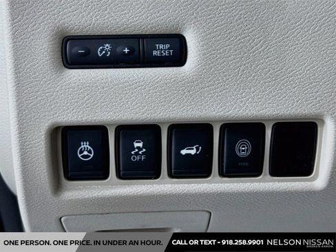Used 2020 Nissan Murano Platinum w/ Cargo Package FWD image 10