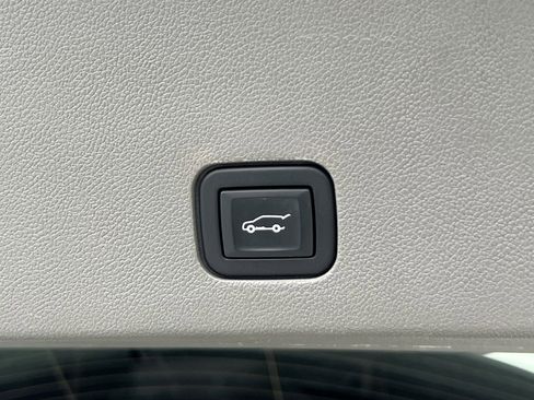 Used 2020 Cadillac XT6 Premium Luxury w/ LPO, Floor Liner Package image 14