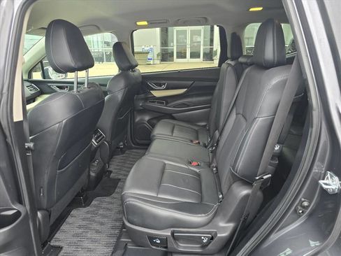 Used 2022 Subaru Ascent Limited AWD/4WD image 12